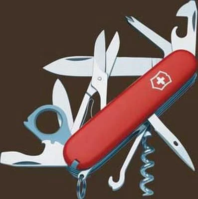 1.6703 – victorinox explorer Rouge
