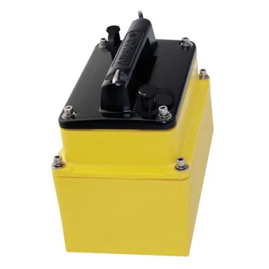 Airmar M265c-lm-11r 1kw Low chirp moyen avec câble Raymarine 11 broches