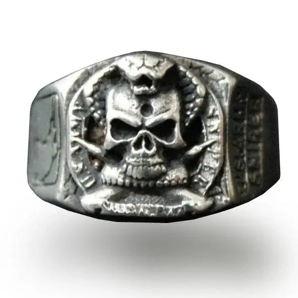 BAGUE MILITAIRE TRÈS DÉTAILLÉE (ARGENT)