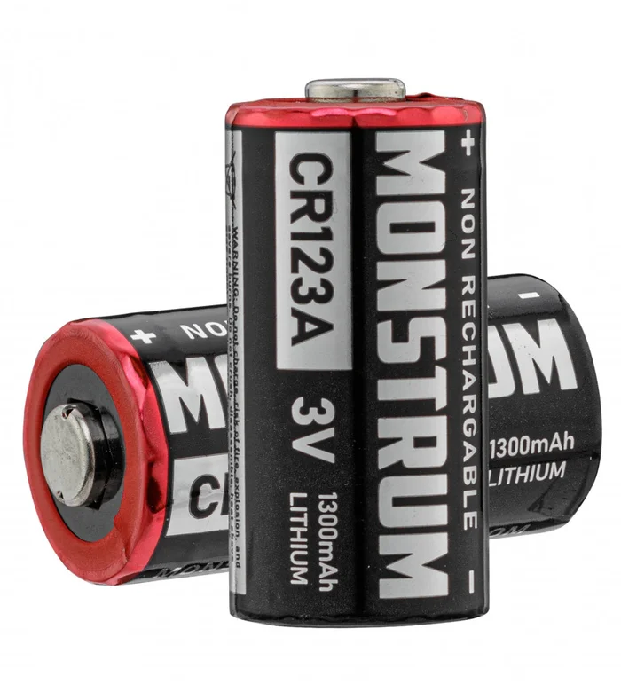 Piles Monstrum CR123A 3V – sachet de 2