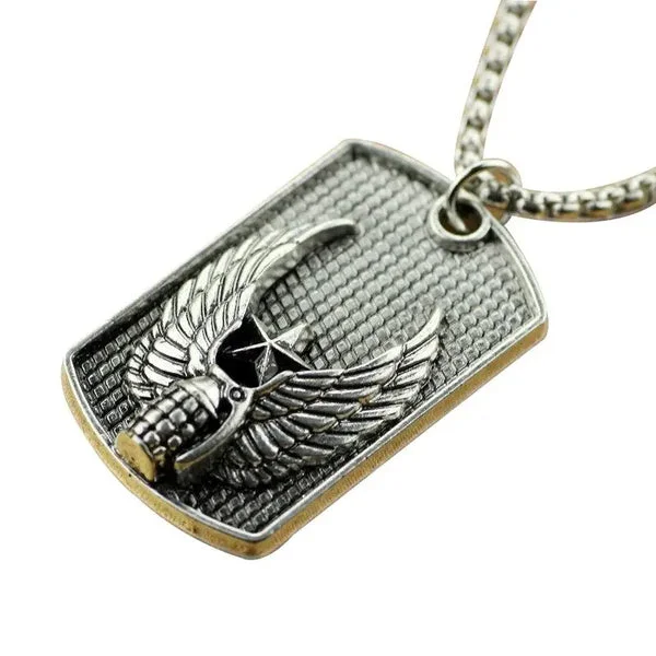 PLAQUE MILITAIRE – AIGLE SANGLANT (ARGENT)