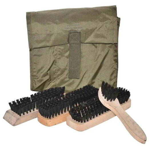 Set de cirage Bundeswehr allemande, 4 brosses, vert olive