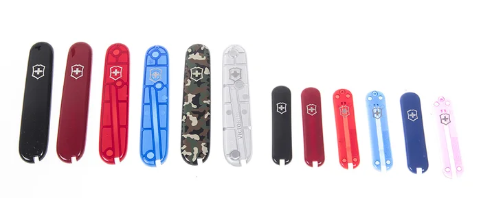 VNC.6202.T4 + C.6202.T3 VICTORINOX paire de côtes bleues translucides pour modèles » Classic »